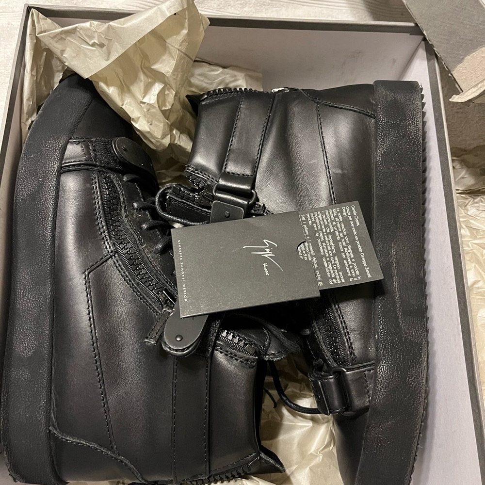 Men's Black High-Top Giuseppe Zanotti. Size 12